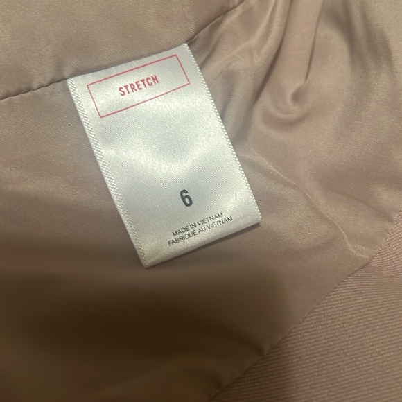 Women’s size 6 blazer. Express - Picture 11 of 12